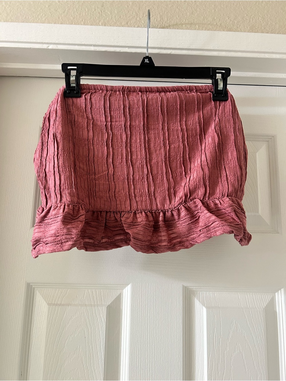 Ribbed Pink Crop Top with Ruffle Hem